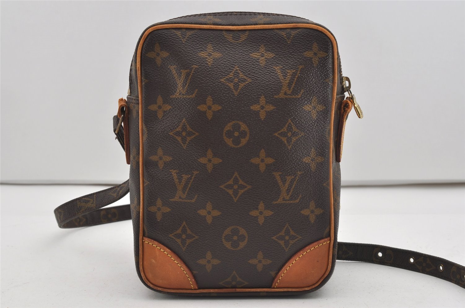 Authentic Louis Vuitton Monogram Amazone Shoulder Cross Bag M45236 Junk 9572I