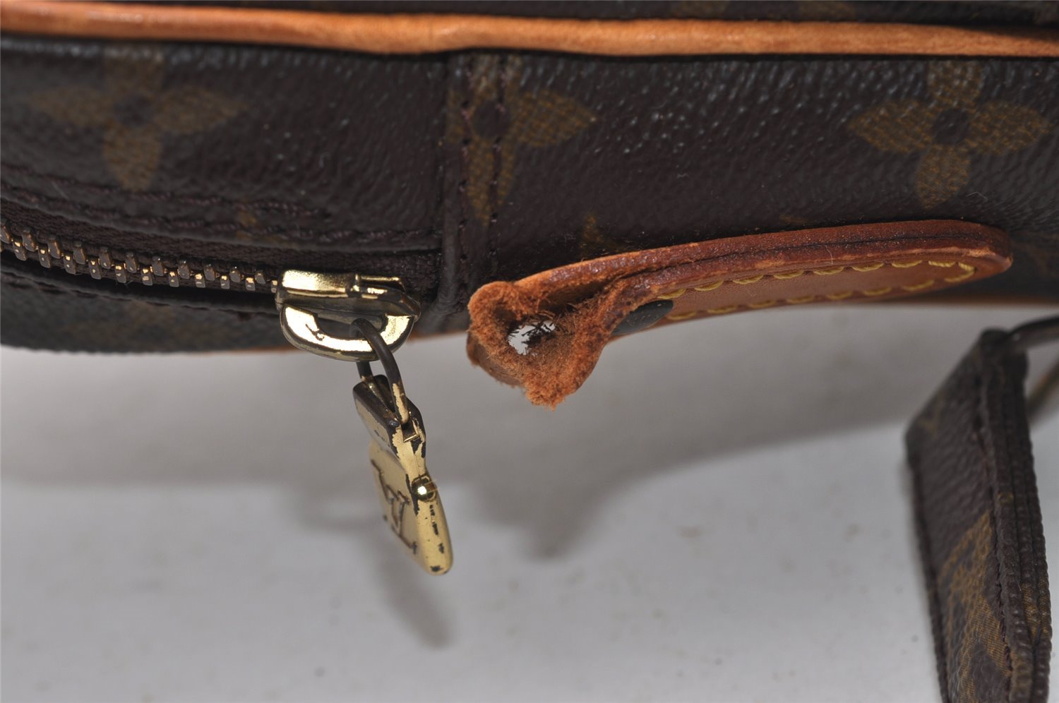 Authentic Louis Vuitton Monogram Amazone Shoulder Cross Bag M45236 Junk 9572I