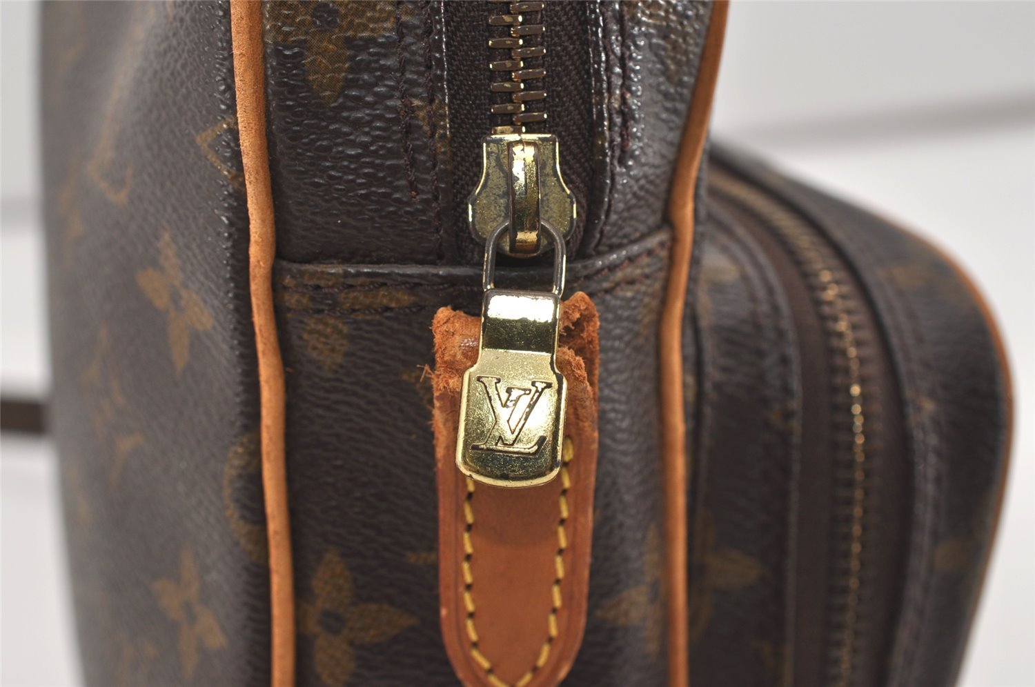 Authentic Louis Vuitton Monogram Amazone Shoulder Cross Bag M45236 Junk 9572I