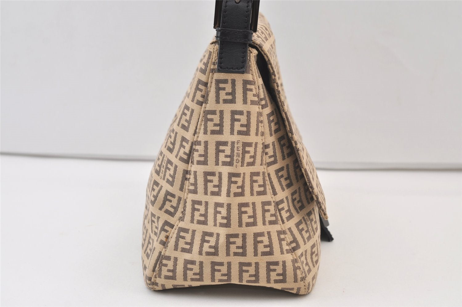 Authentic FENDI Zucchino Mamma Baguette Shoulder Bag Canvas Leather Beige 9575J