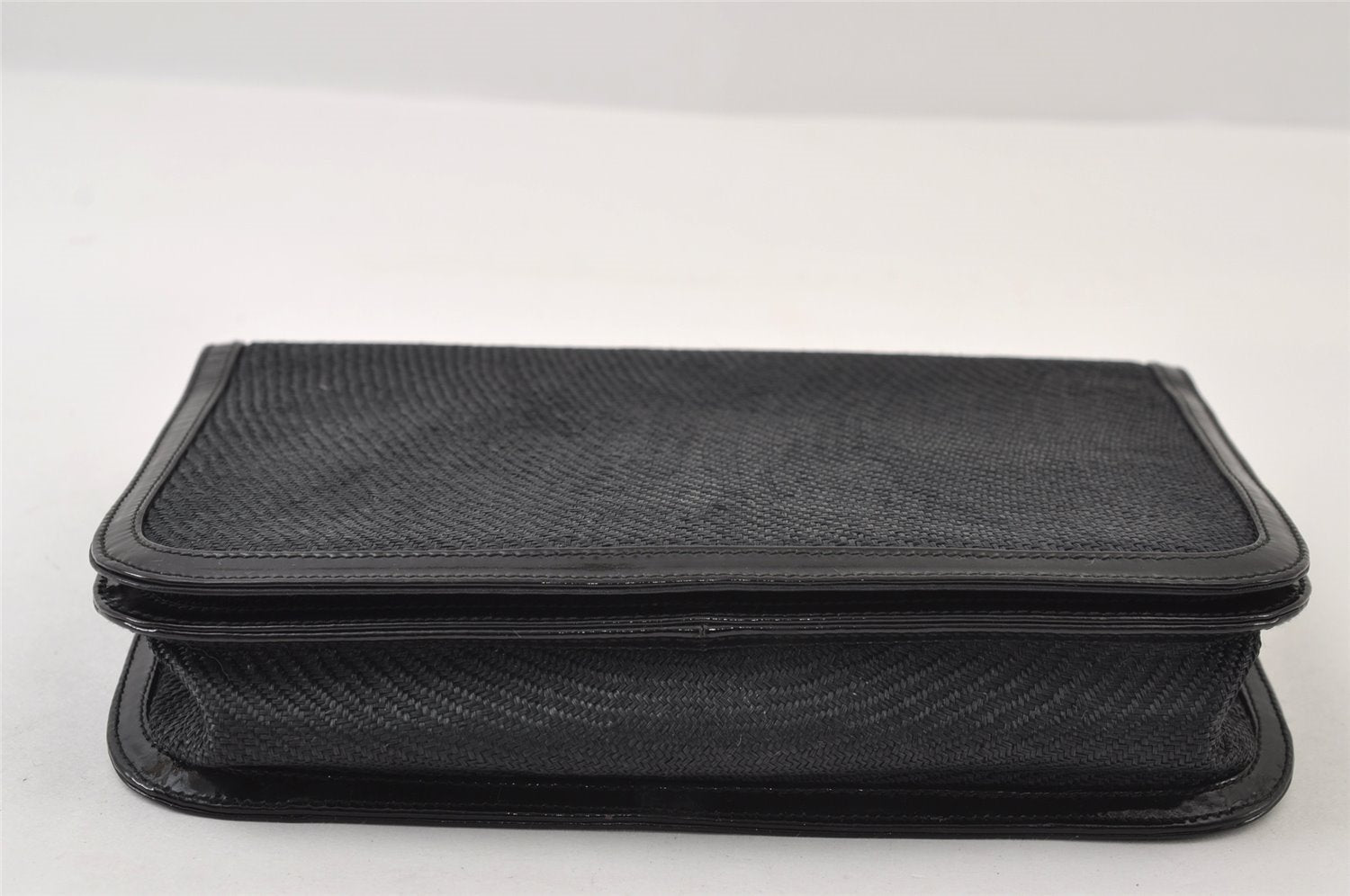 Authentic GUCCI Chain Shoulder Cross Bag Purse Straw Enamel Black 9577I