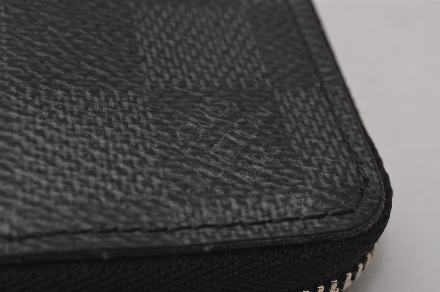 Authentic Louis Vuitton Damier Graphite Zippy Coin Purse Wallet N63076 LV 9590I