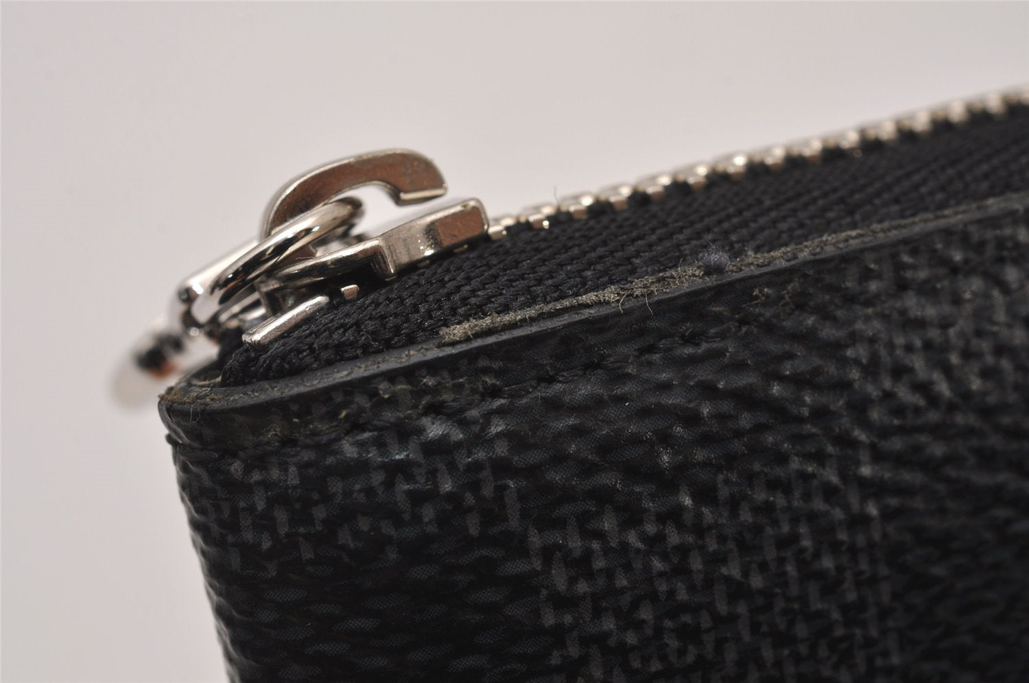 Authentic Louis Vuitton Damier Graphite Zippy Coin Purse Wallet N63076 LV 9590I
