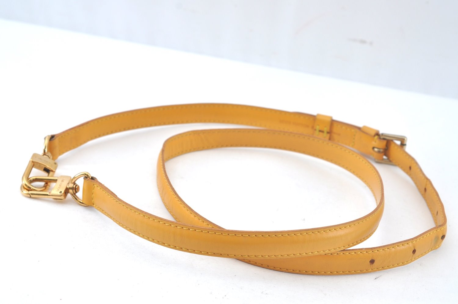 Authentic Louis Vuitton Leather Shoulder Strap Yellow 41.3-47.8