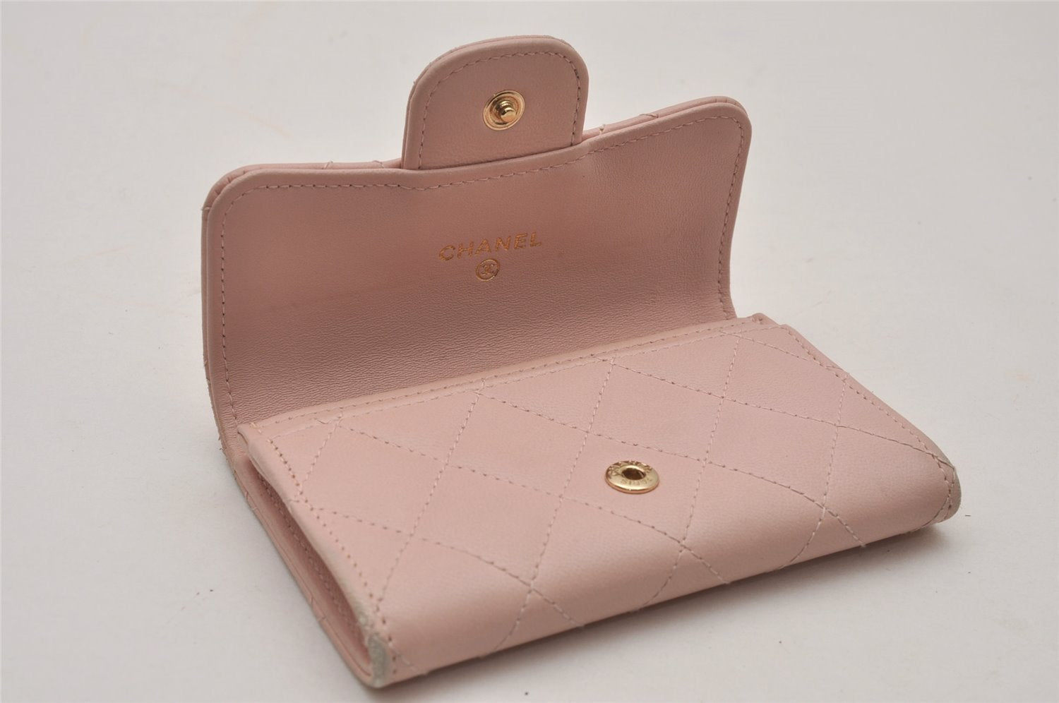 Authentic CHANEL Calf Skin Matelasse Card Case Wallet Purse CC Logo Pink 9595I