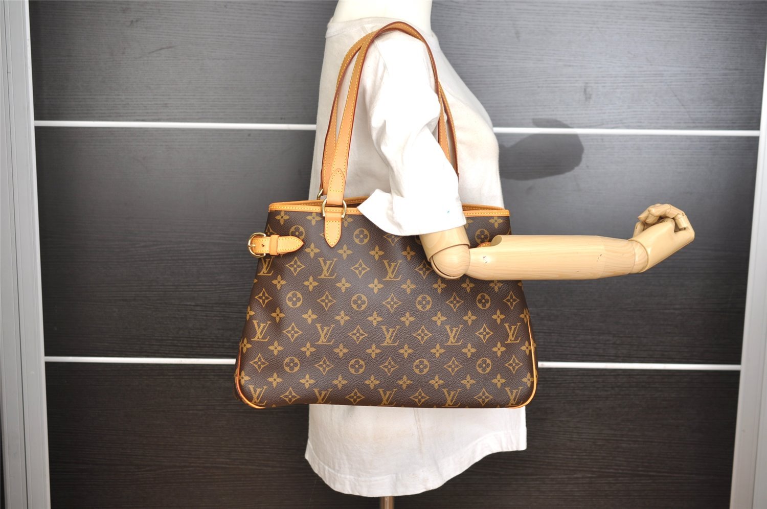 Authentic Louis Vuitton Monogram Batignolles Horizontal Tote Bag M51154 LV 9611I