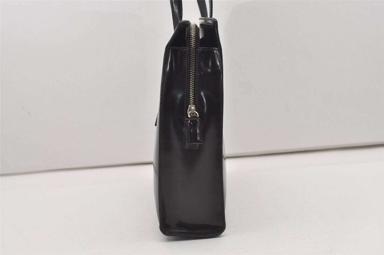 Authentic PRADA SPAZZOLATO SPOR Leather Shoulder Hand Bag B6902 Black 9622I