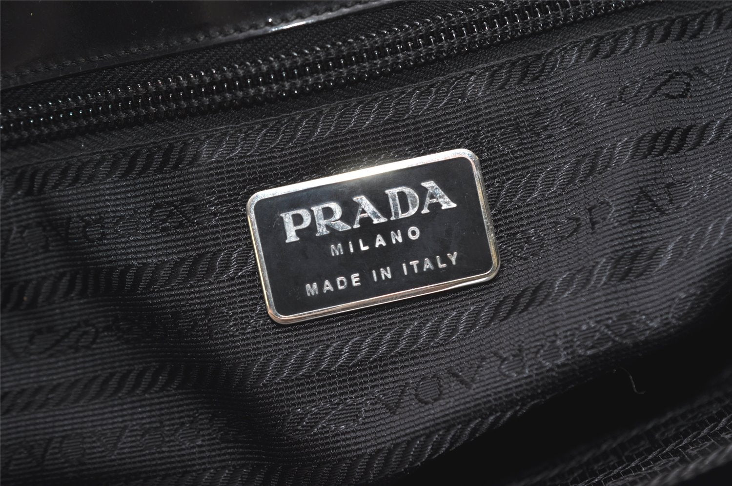 Authentic PRADA SPAZZOLATO SPOR Leather Shoulder Hand Bag B6902 Black 9622I
