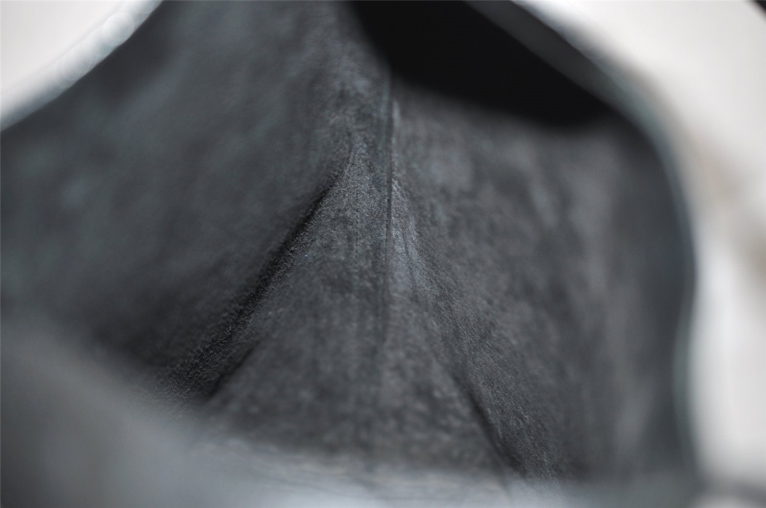 Authentic GUCCI Vintage Bamboo Shoulder Bag Purse Leather Black 9631I