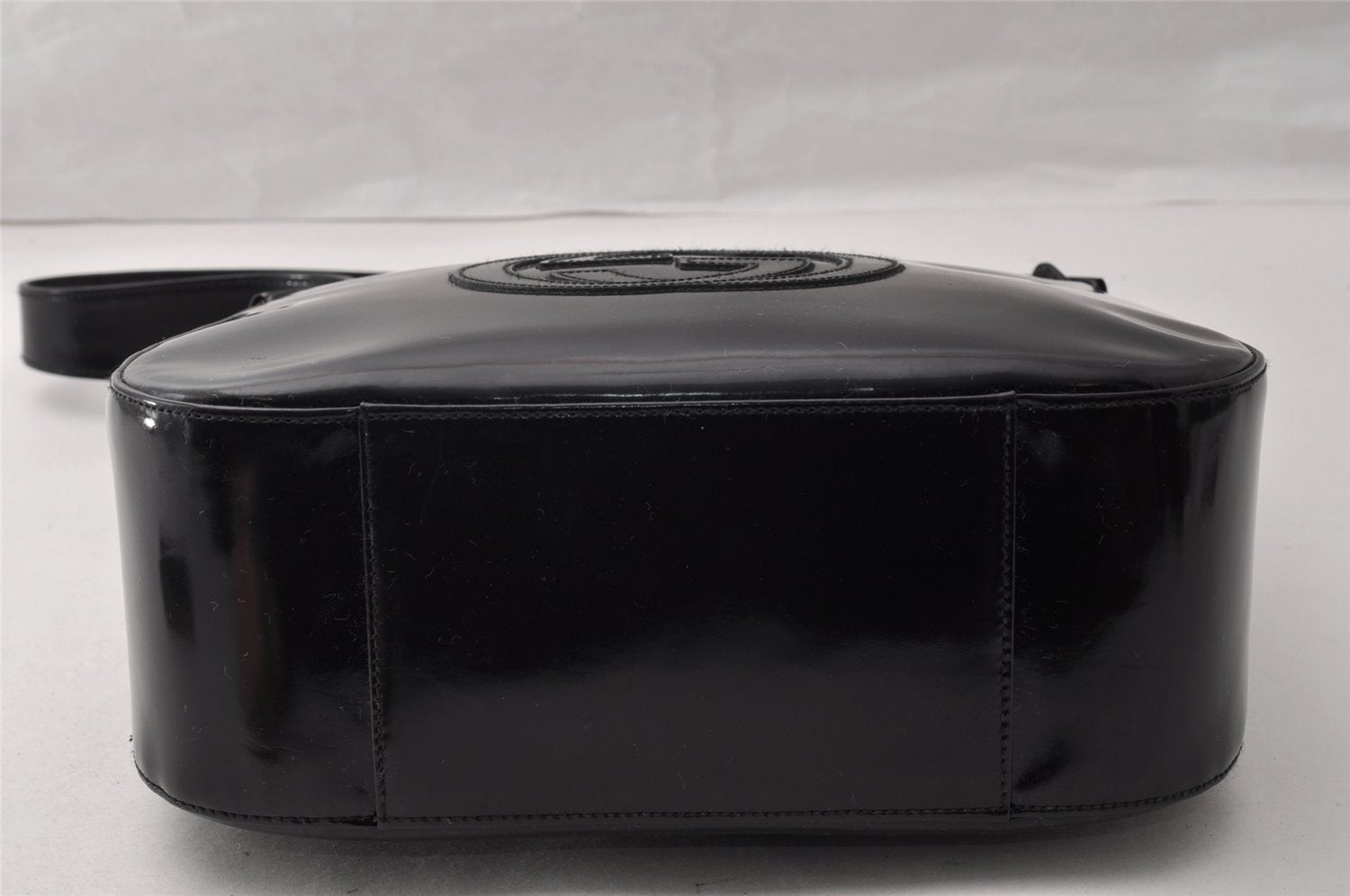 Authentic GUCCI Vintage Shoulder Hand Bag Purse Enamel Black Junk 9641I