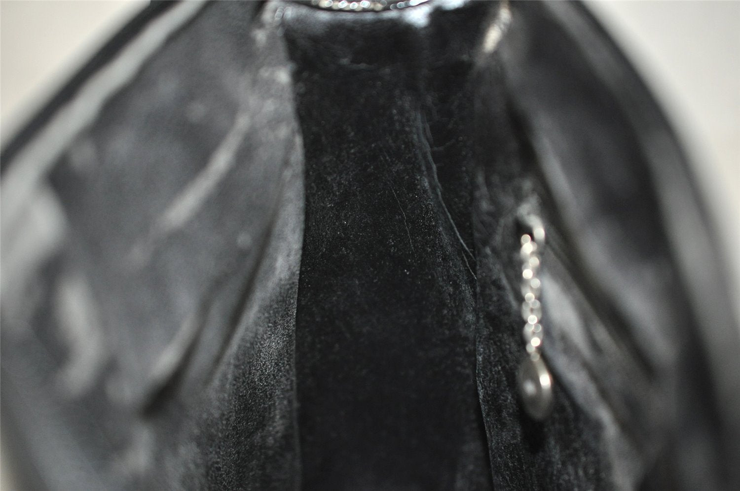 Authentic GUCCI Vintage Shoulder Hand Bag Purse Enamel Black Junk 9641I