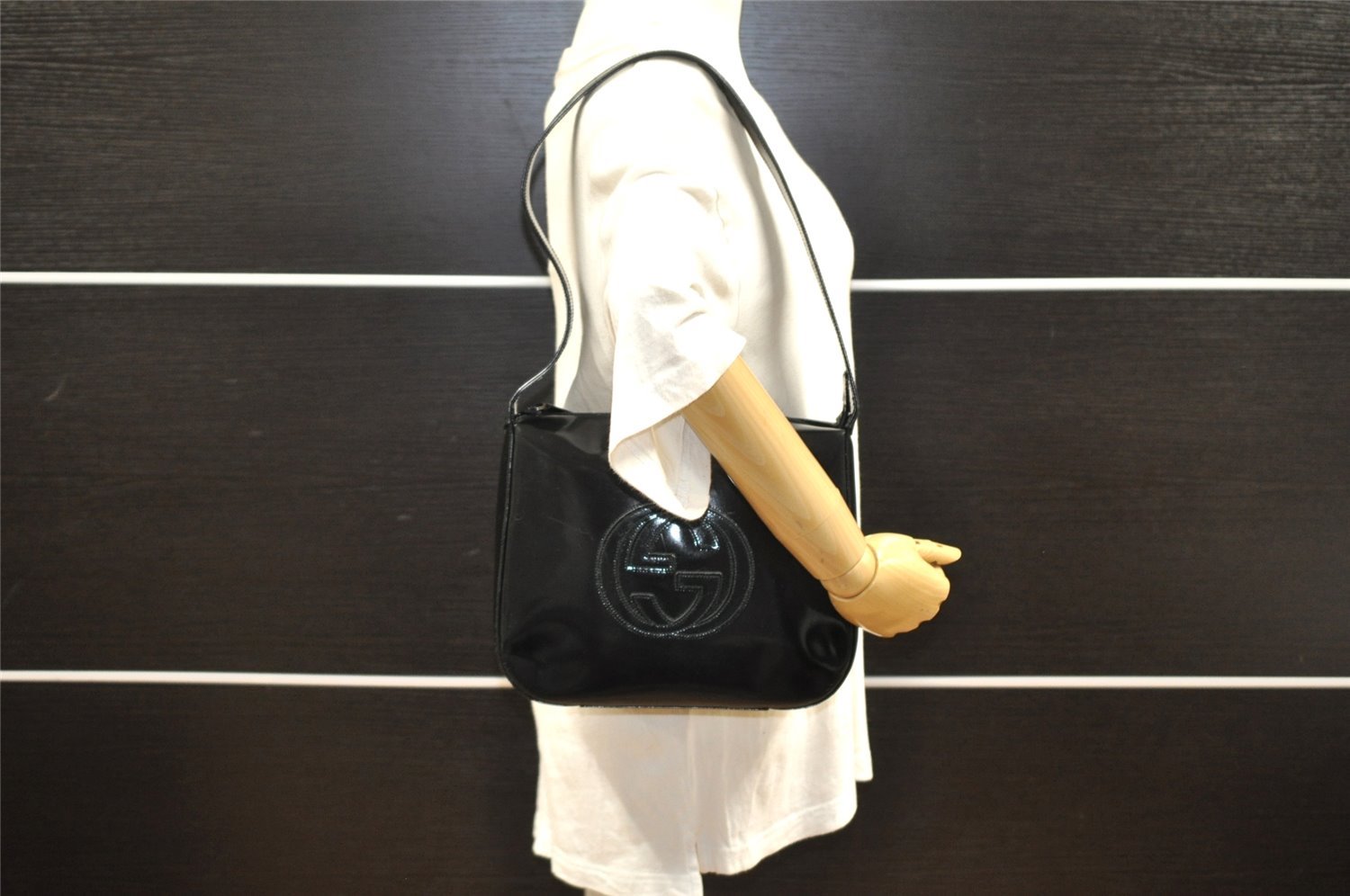 Authentic GUCCI Vintage Shoulder Hand Bag Purse Enamel Black Junk 9641I