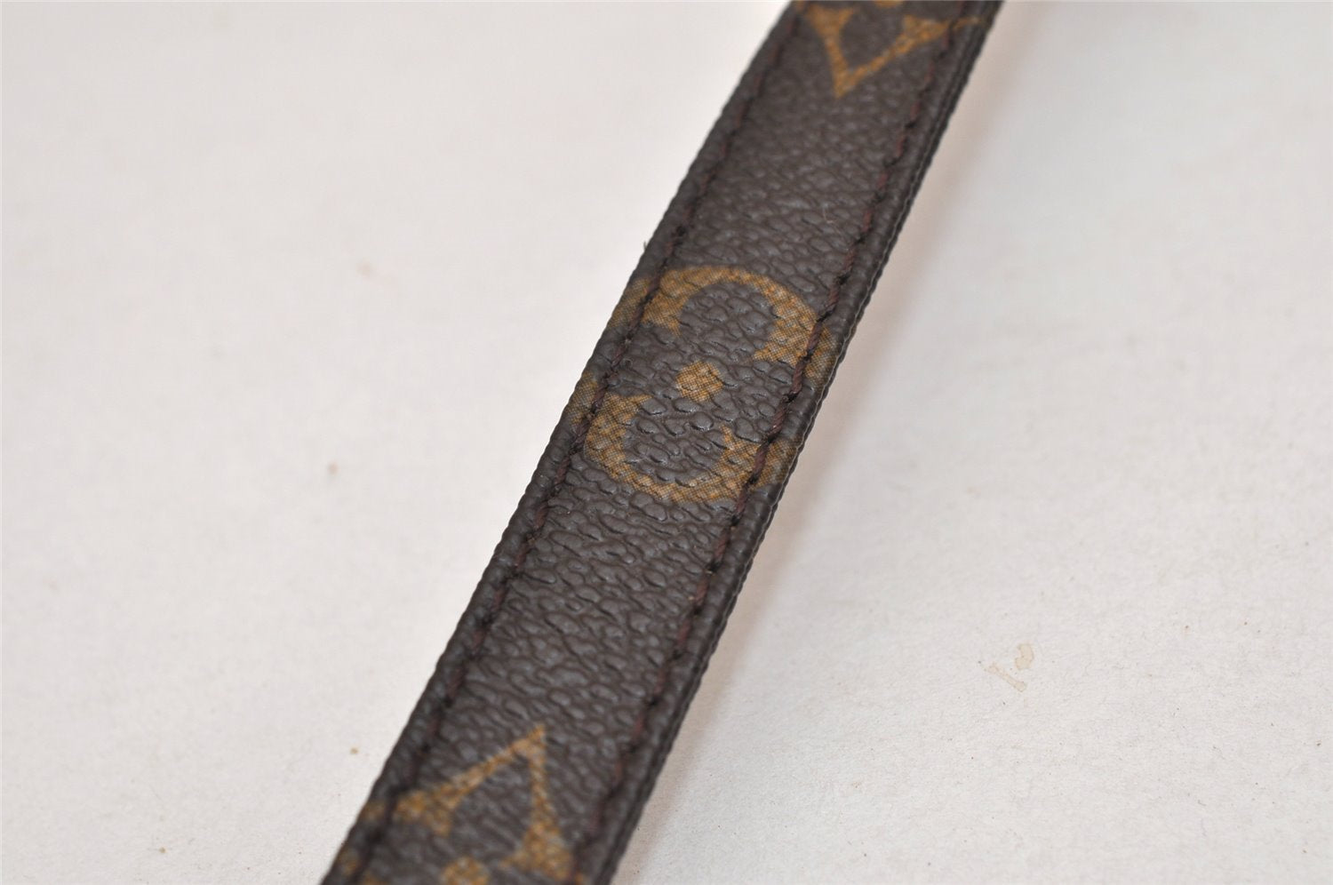 Authentic Louis Vuitton Monogram Shoulder Strap 39