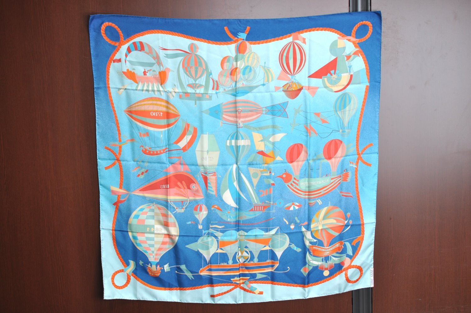 Authentic HERMES Carre 90 Scarf 