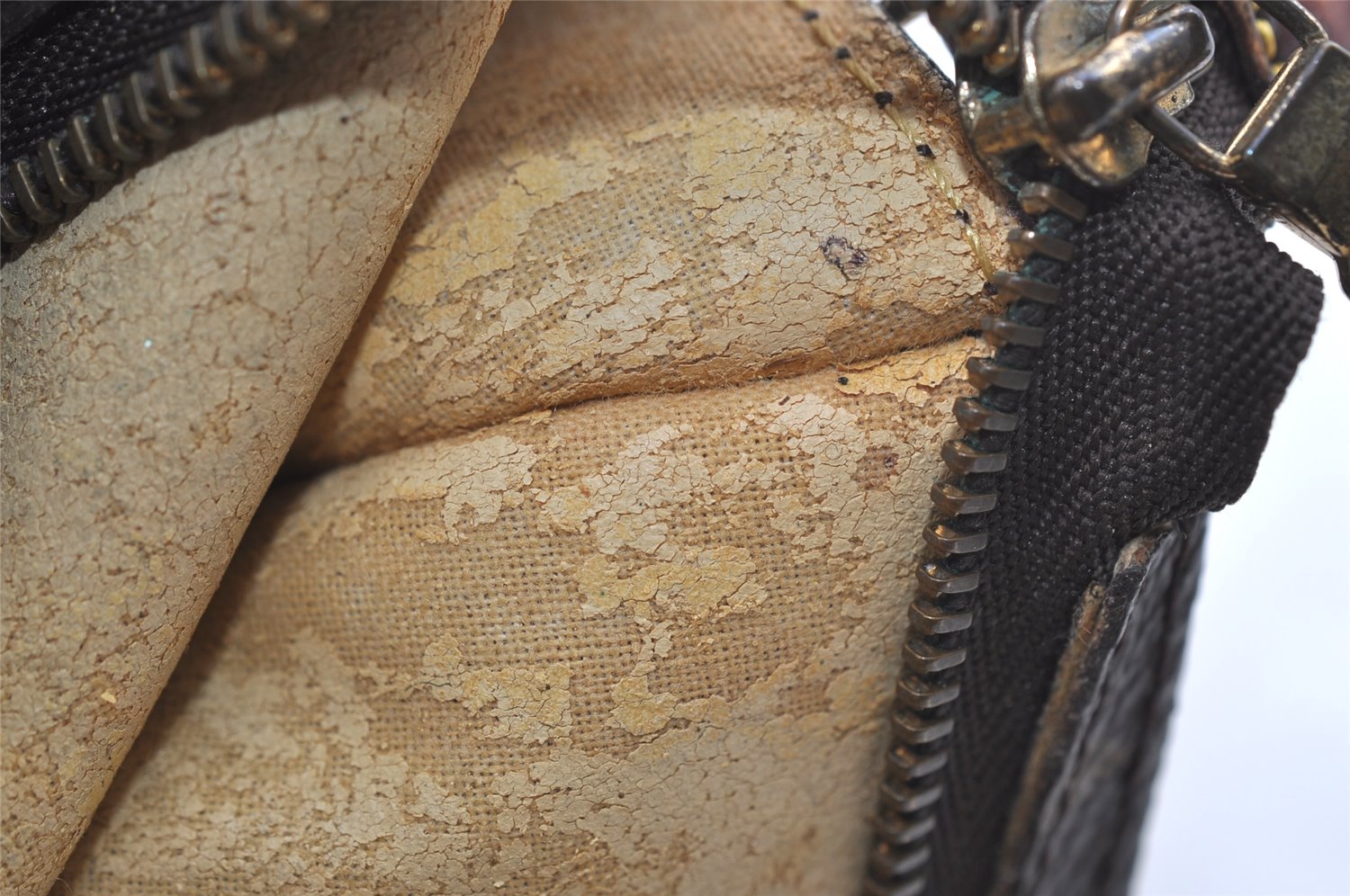 Authentic Louis Vuitton Monogram Pouch For Bucket PM LV 9648J