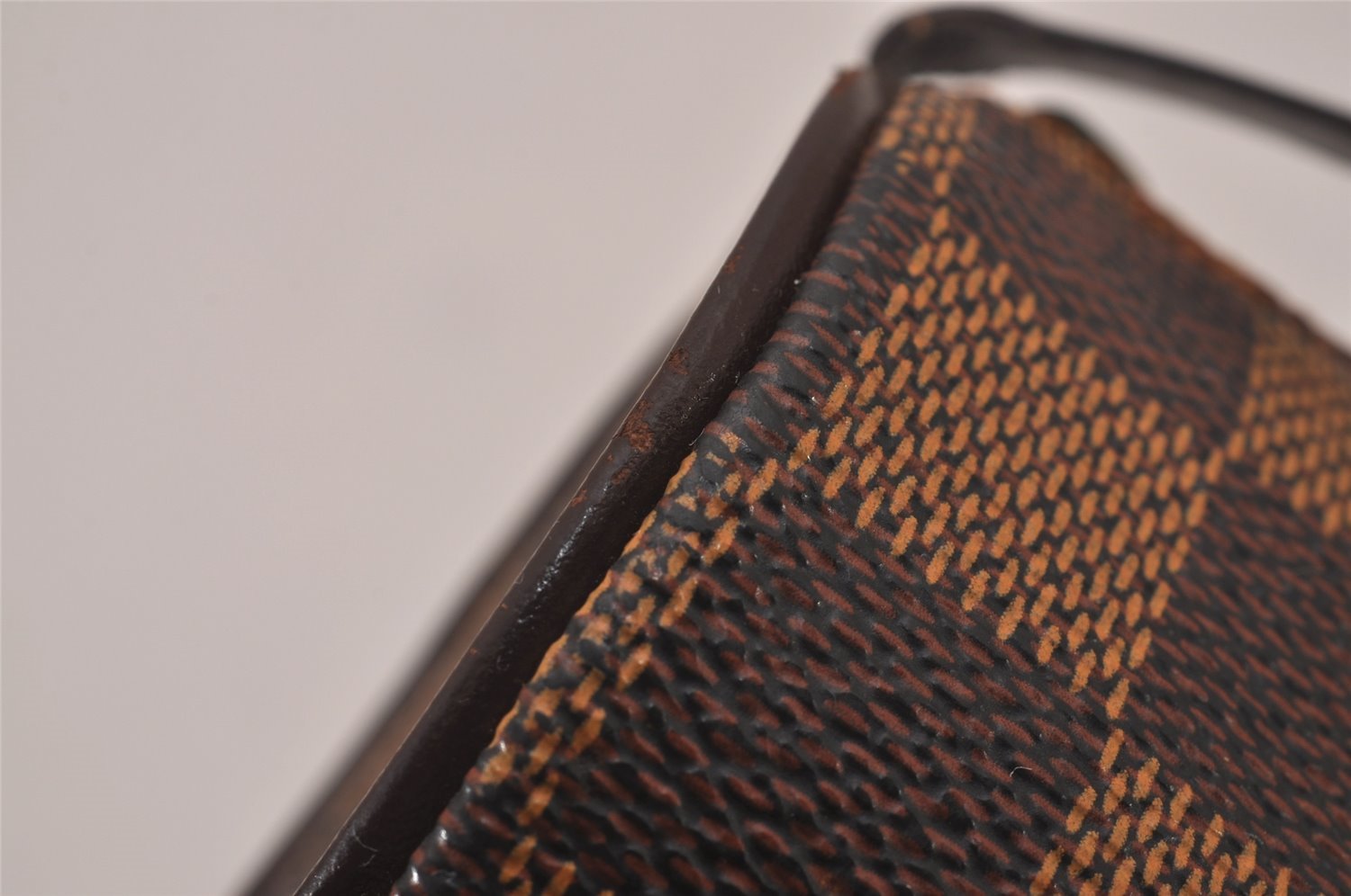 Authentic Louis Vuitton Damier Papillon Pouch Purse LV  9651I