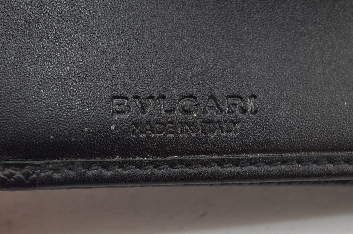 Authentic BVLGARI BVLGARI BVLGARI Leather Bifold Wallet Purse Black 9653J