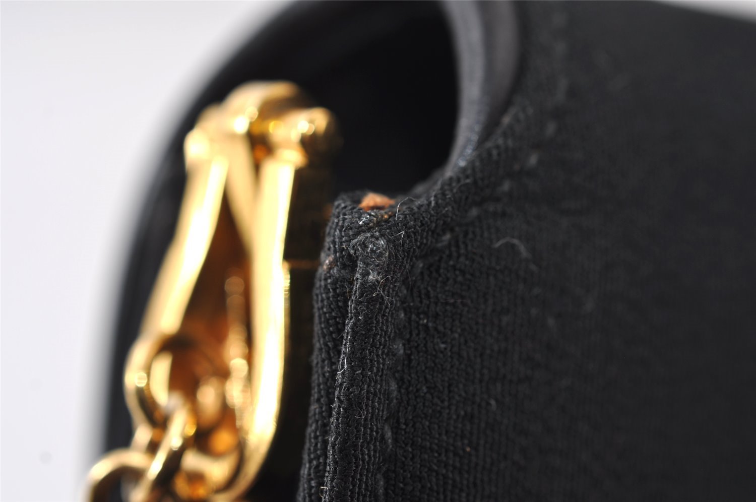 Authentic GUCCI Chain Shoulder Cross Bag Purse Cotton Leather Black 9662I