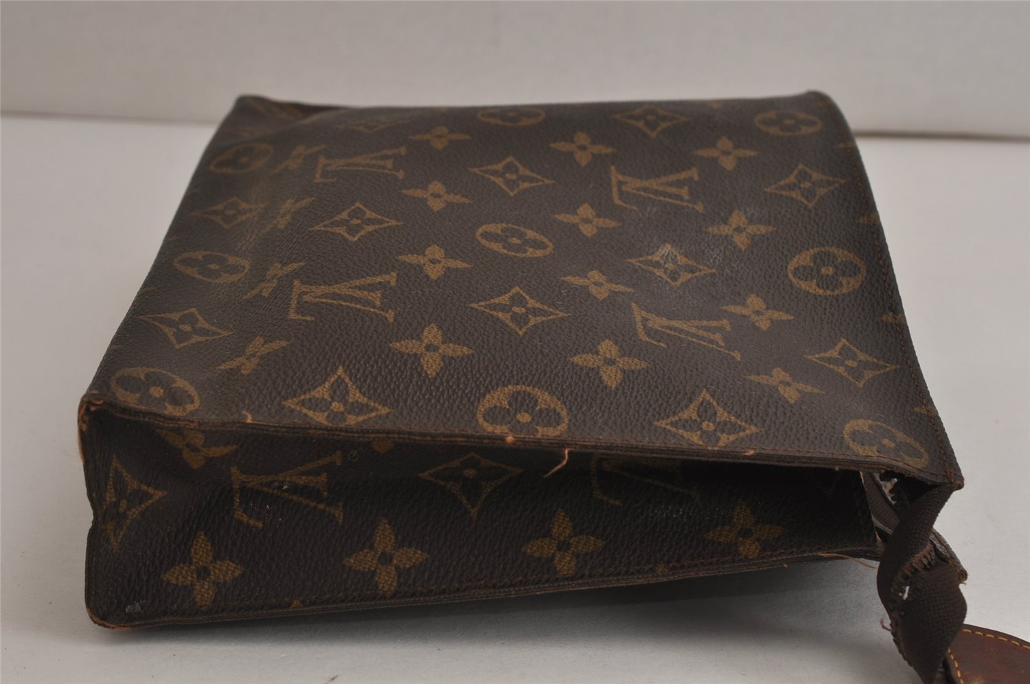 Authentic Louis Vuitton Monogram Poche Toilette 26 Pouch Old Model LV Junk 9663J