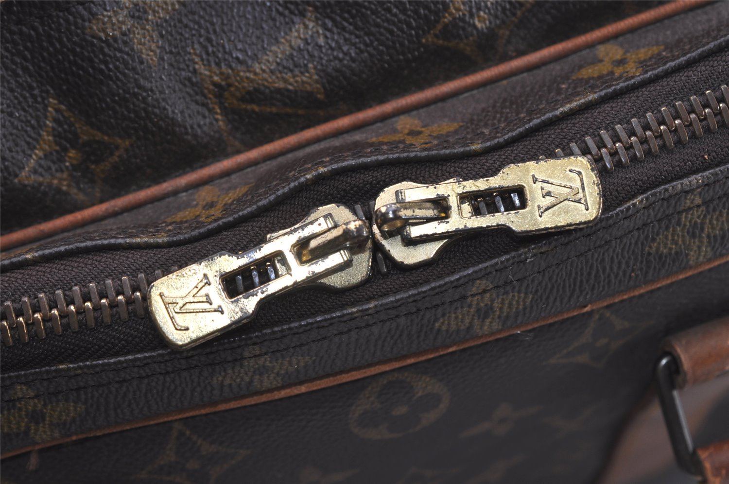 Authentic Louis Vuitton Monogram Sirius 45 Travel Boston Bag 2compartments 9672I