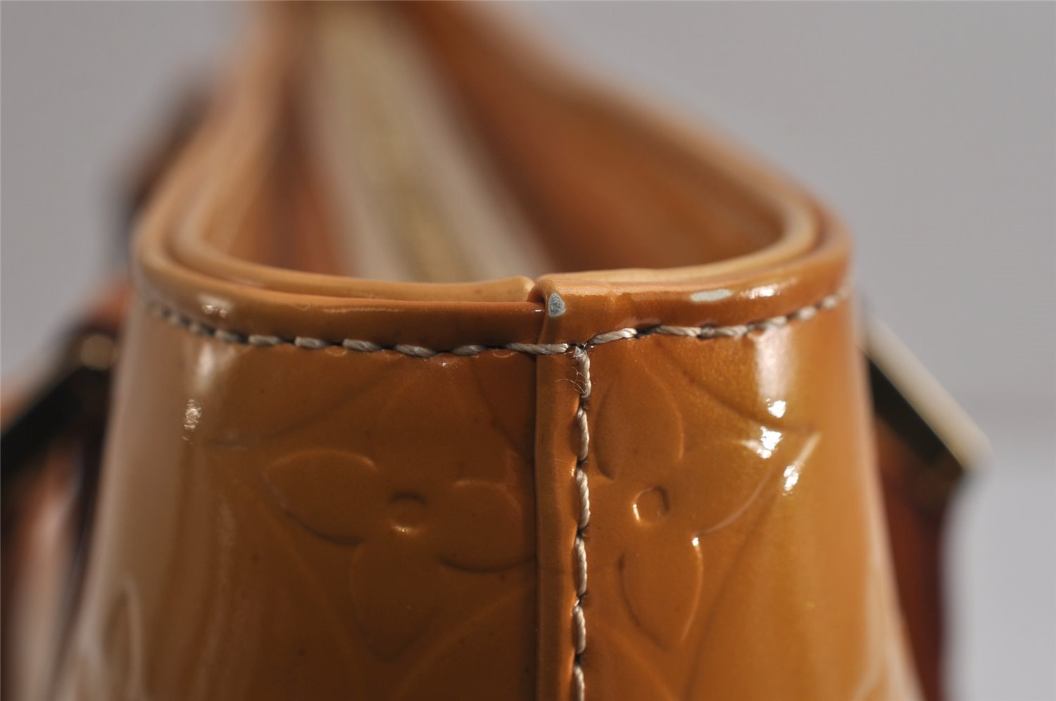 Authentic Louis Vuitton Vernis Houston Shoulder Hand Bag Yellow M91004 LV 9672J