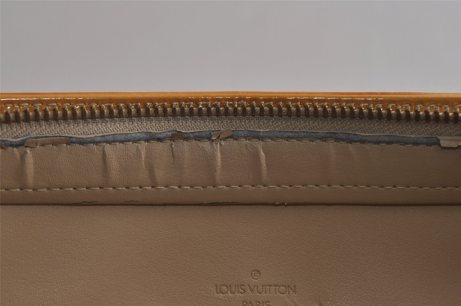 Authentic Louis Vuitton Vernis Houston Shoulder Hand Bag Yellow M91004 LV 9672J