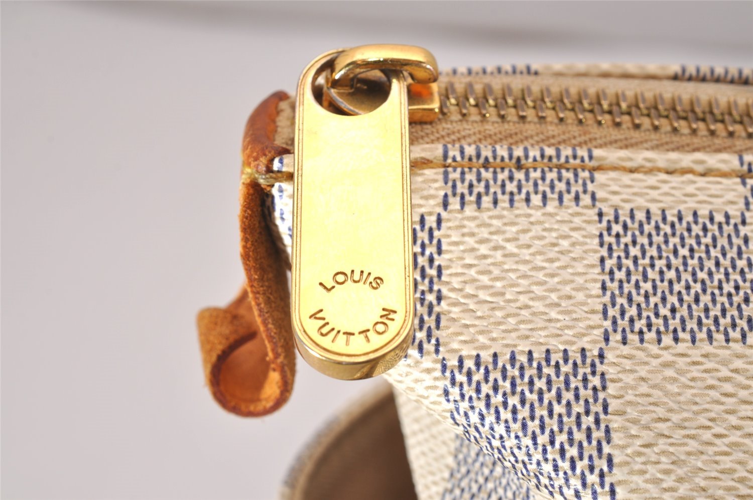 Authentic Louis Vuitton Damier Azur Totally PM Tote Bag White N41280 LV 9673I