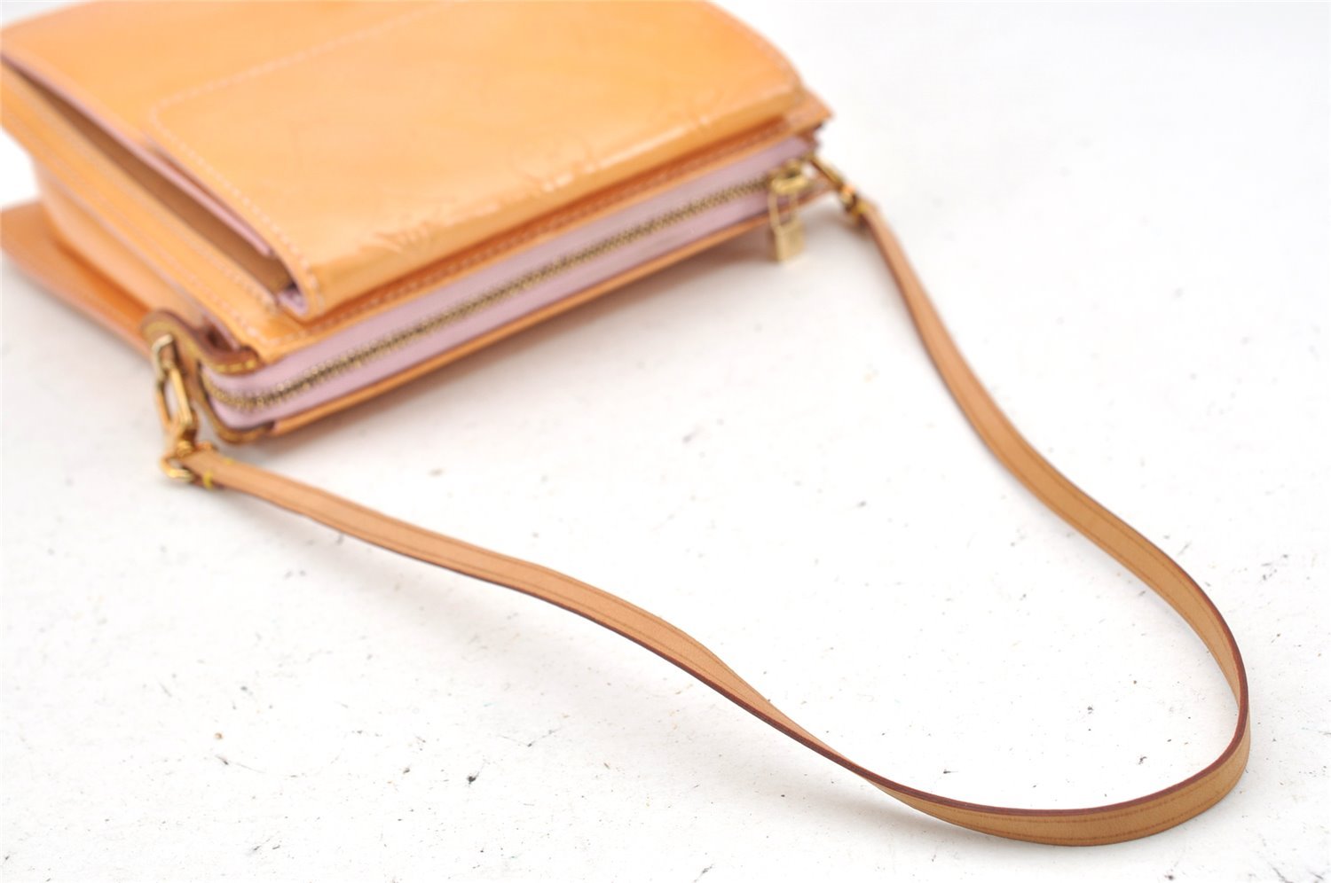 Auth Louis Vuitton Monogram Vernis Mott Shoulder Hand Bag Yellow M91034 LV 9681I