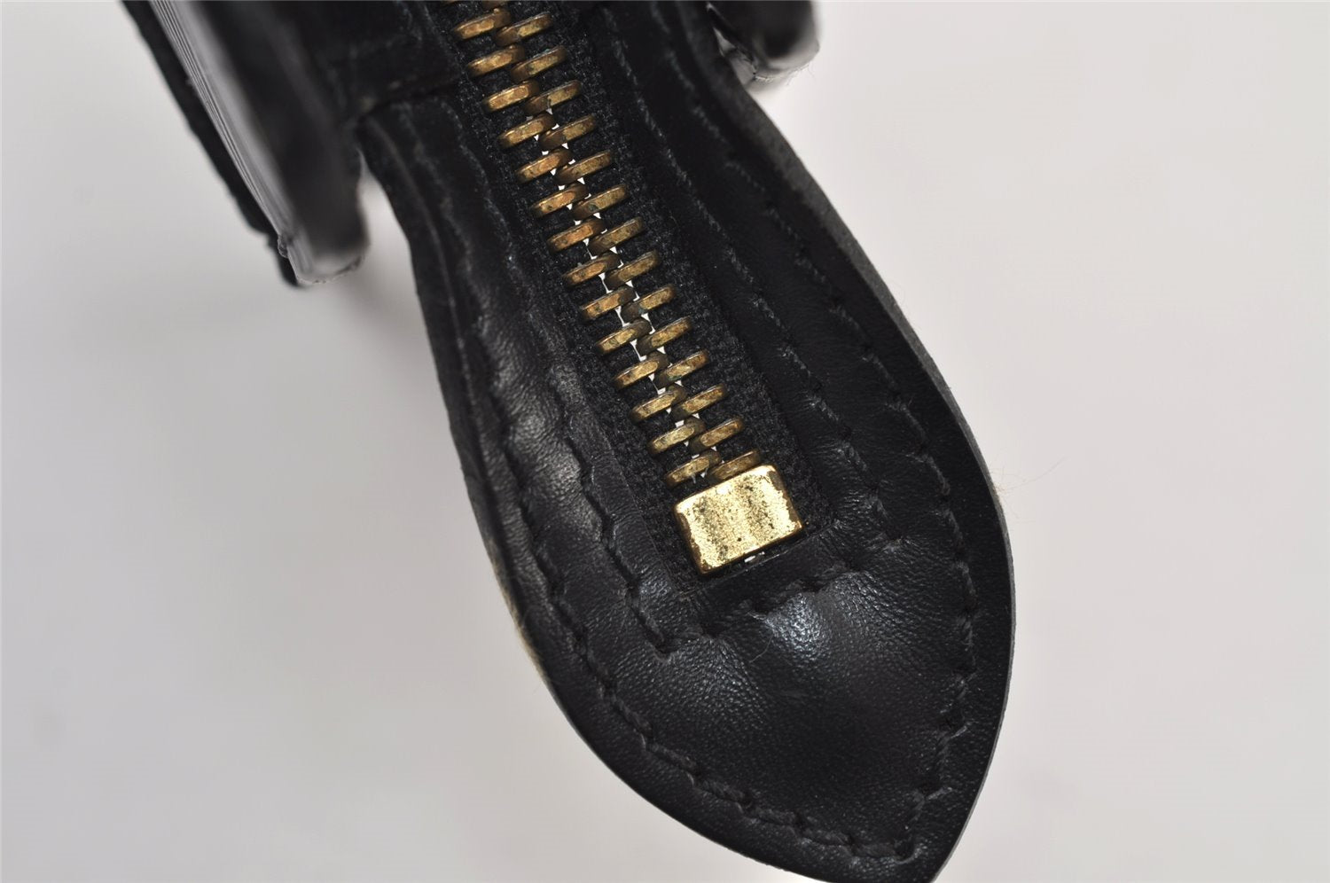 Authentic Louis Vuitton Epi Pochette Homme Clutch Hand Bag Black M52522 LV 9684I