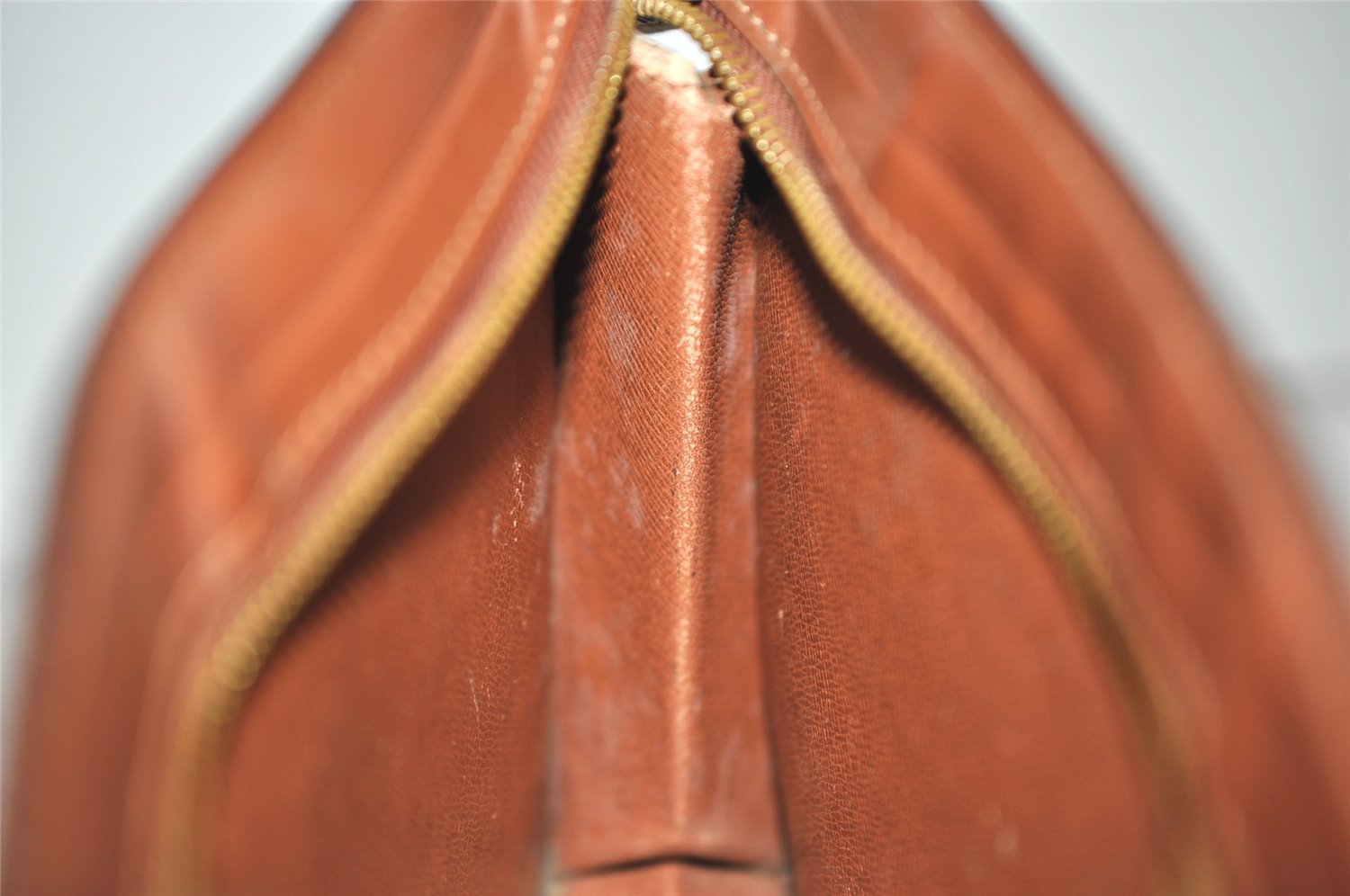 Authentic Louis Vuitton Monogram Pochette Homme Clutch Hand Bag M51795 LV 9688I