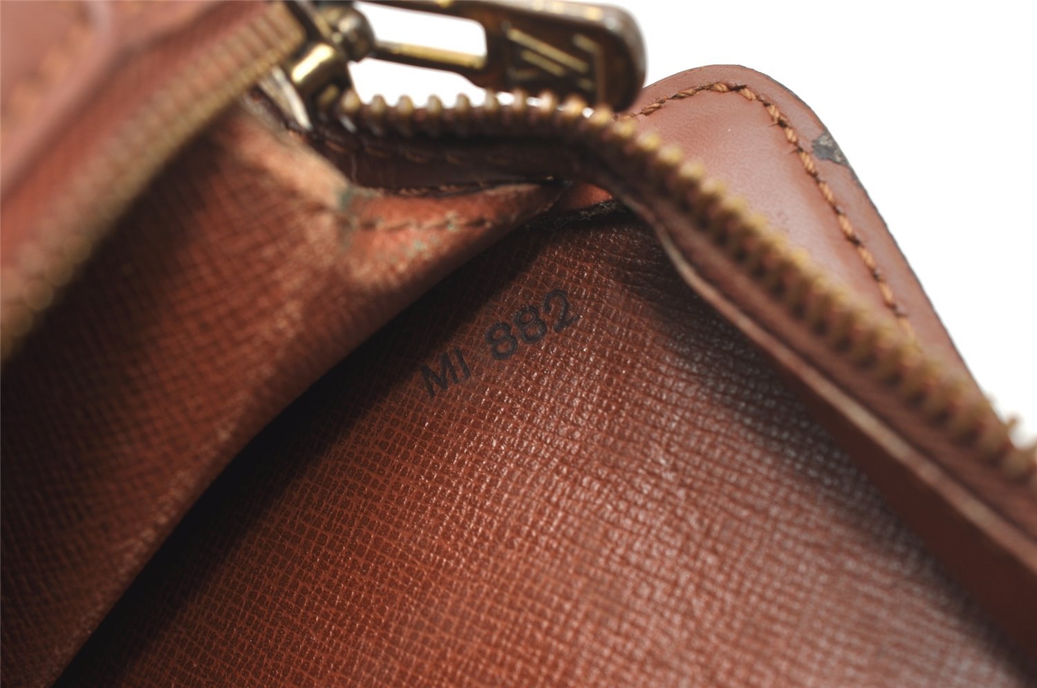 Authentic Louis Vuitton Monogram Pochette Homme Clutch Hand Bag M51795 LV 9688I