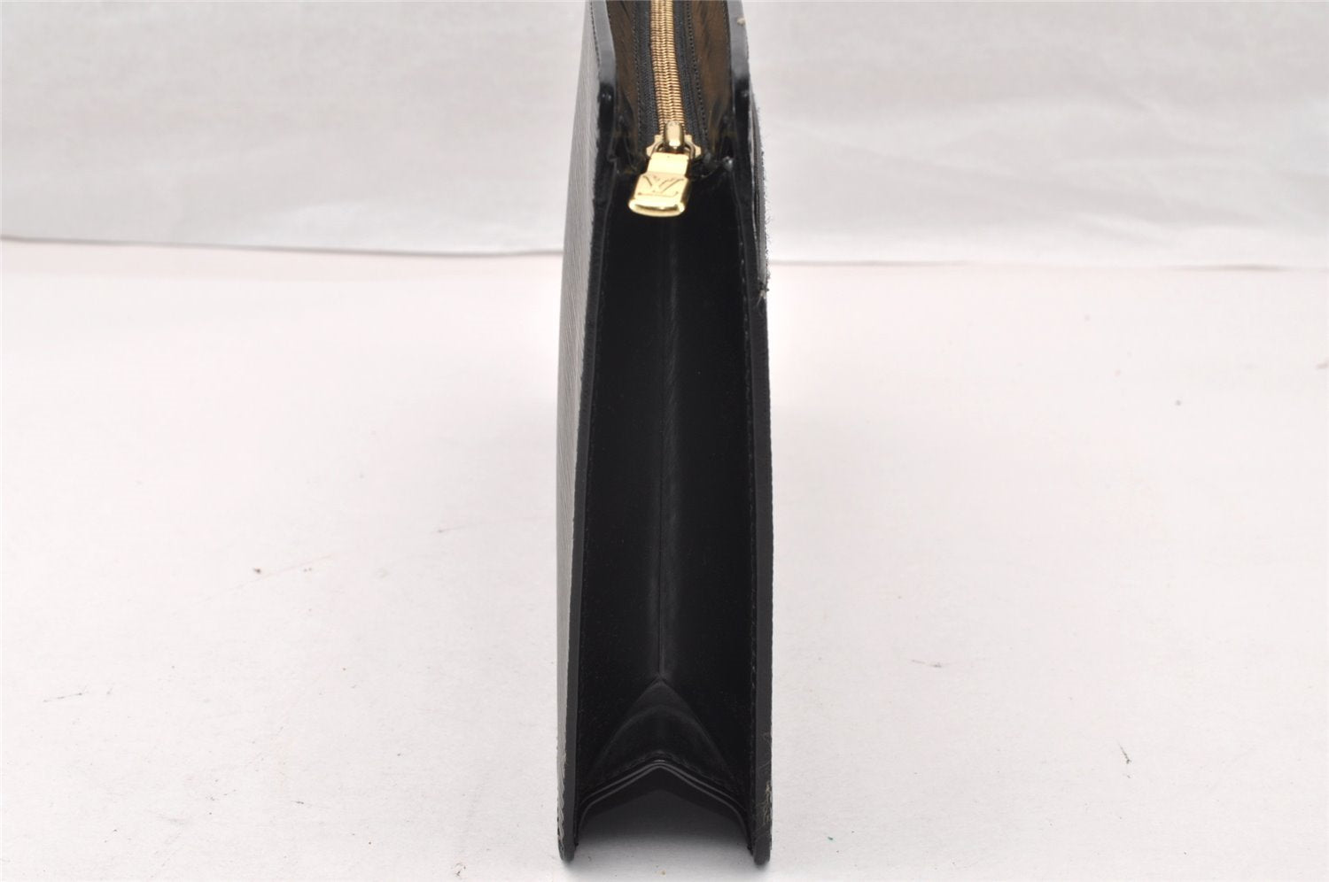 Authentic Louis Vuitton Epi Pochette Homme Clutch Hand Bag Black M52522 LV 9690I