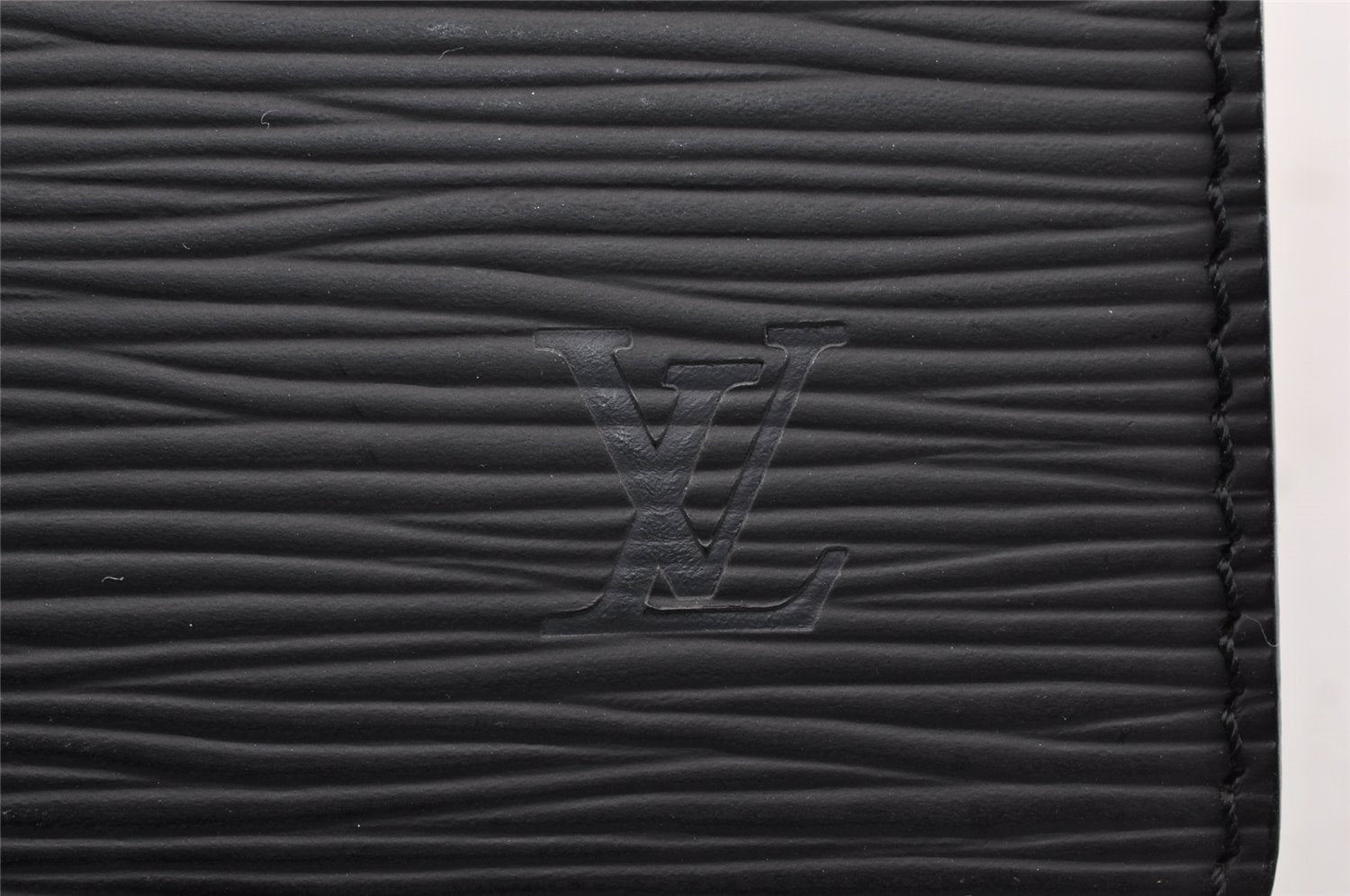 Authentic Louis Vuitton Epi Pochette Homme Clutch Hand Bag Black M52522 LV 9690I