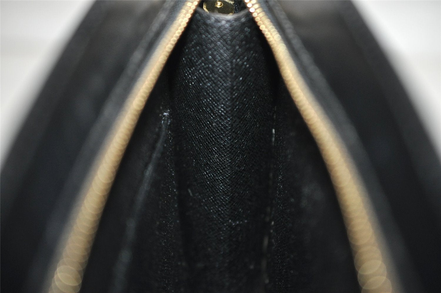 Authentic Louis Vuitton Epi Pochette Homme Clutch Hand Bag Black M52522 LV 9690I