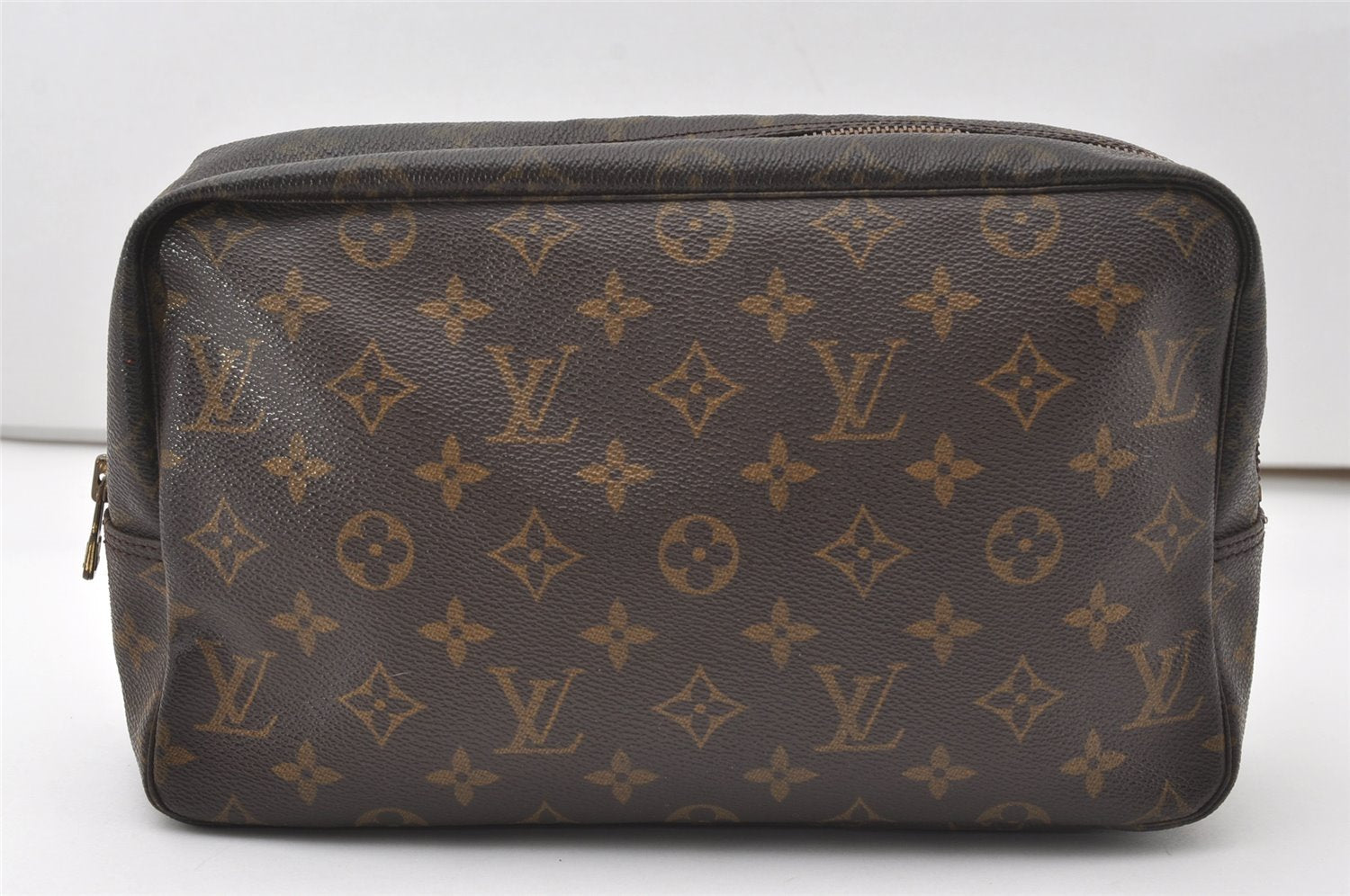 Auth Louis Vuitton Monogram Trousse Toilette 28 Clutch Hand Bag M47522 LV 9691I