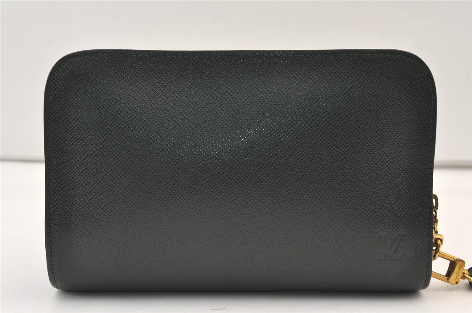 Authentic Louis Vuitton Taiga Baikal Clutch Bag Green M30184 LV 9691J