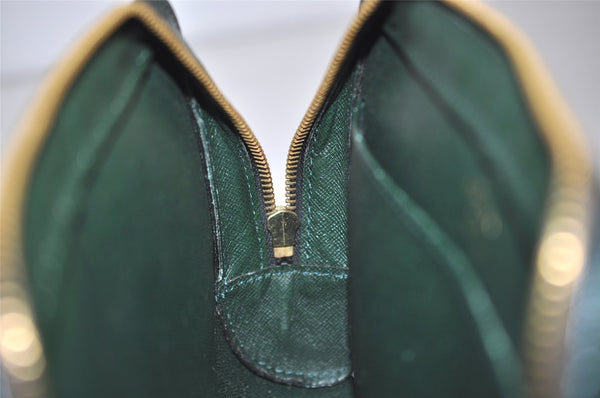 Authentic Louis Vuitton Taiga Baikal Clutch Bag Green M30184 LV 9691J