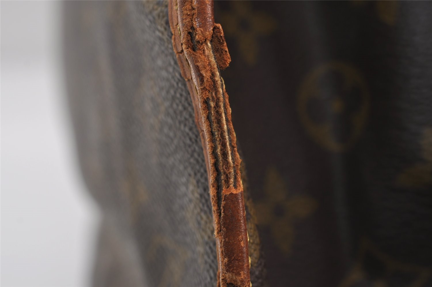 Authentic Louis Vuitton Monogram Beverly 41 M51121 2Way Hand Bag Junk 9693I