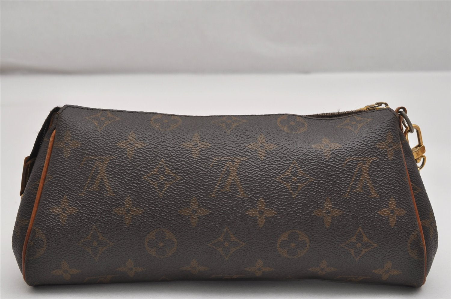 Auth Louis Vuitton Monogram Eva 2Way Shoulder Accessories Pouch M95567 LV 9696J