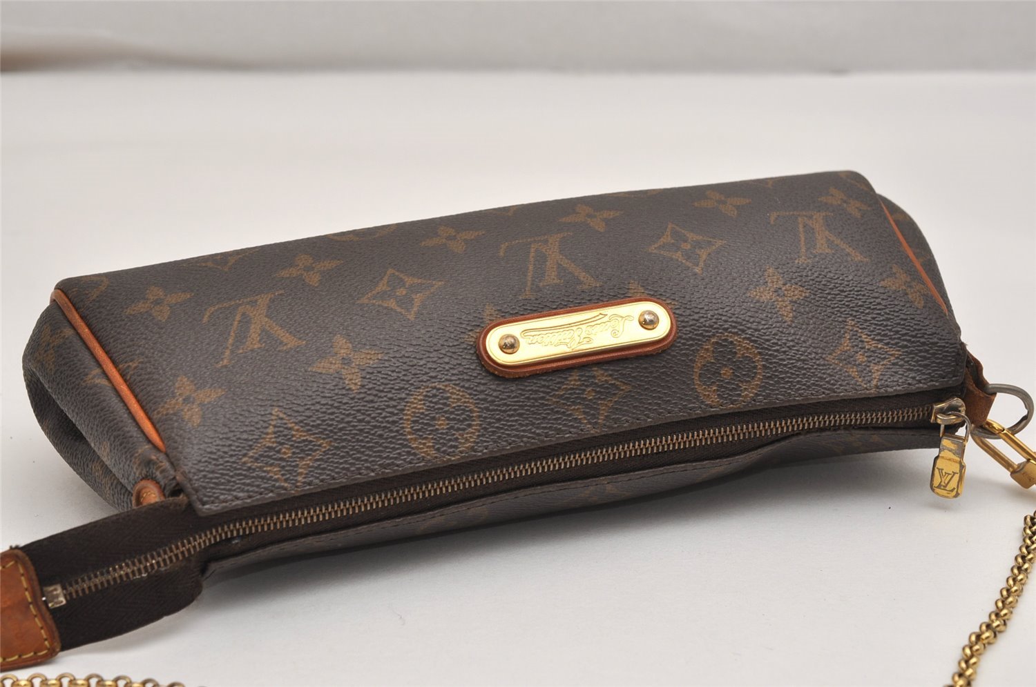 Auth Louis Vuitton Monogram Eva 2Way Shoulder Accessories Pouch M95567 LV 9696J