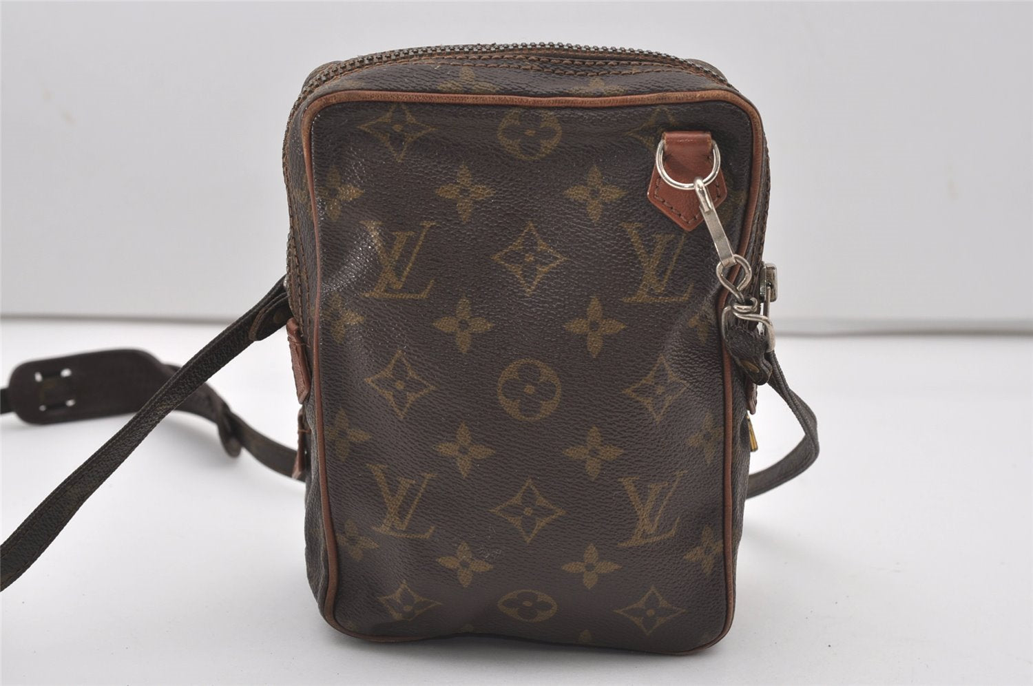 Authentic Louis Vuitton Monogram Amazone Shoulder Cross Body Bag Old Model 9699I