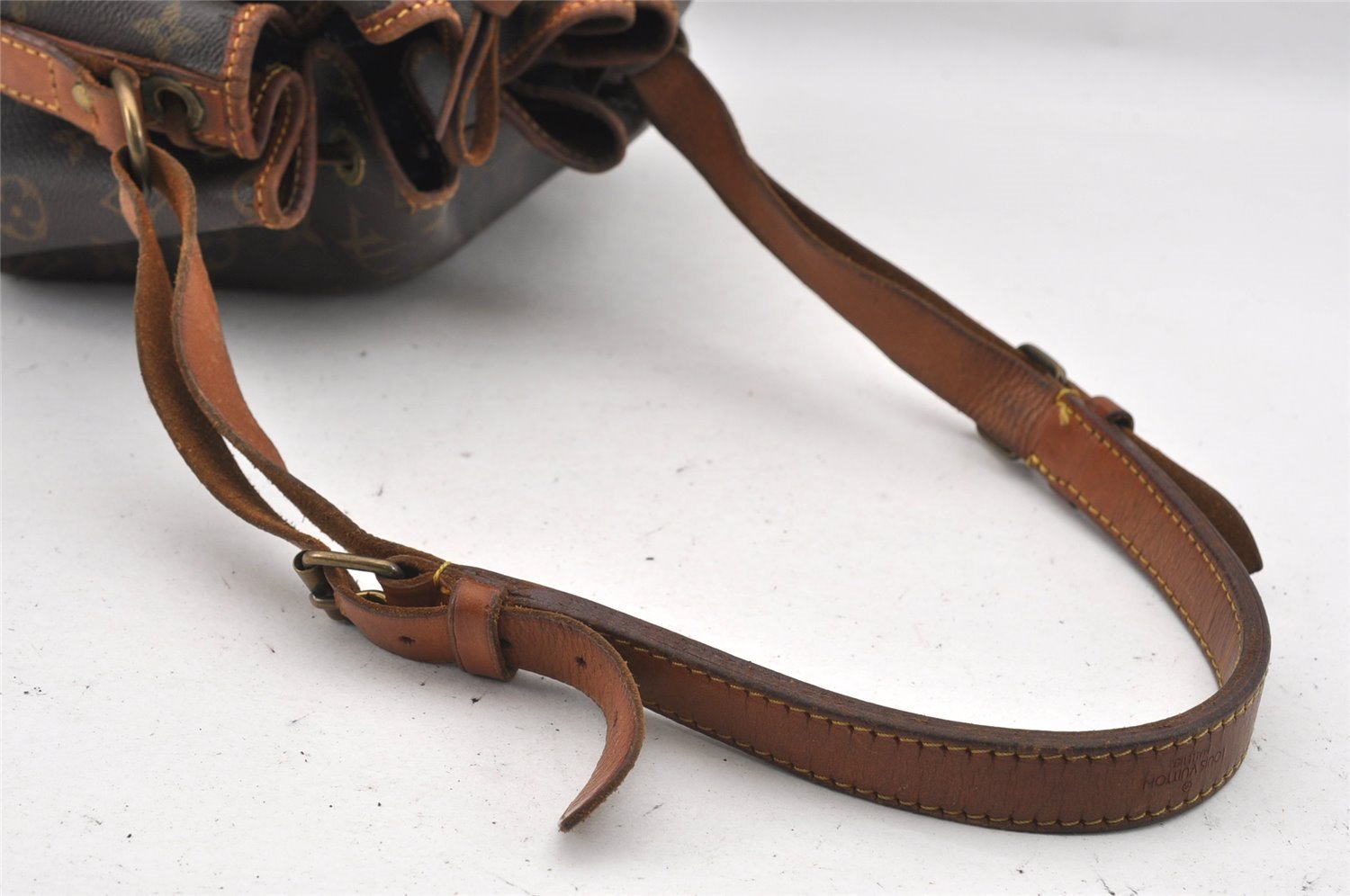 Authentic Louis Vuitton Monogram Petit Noe M42226 Shoulder Drawstring Bag 9703I