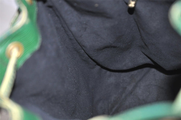 Authentic Louis Vuitton Epi Noe Shoulder Drawstring Bag Green M44004 LV 9720I