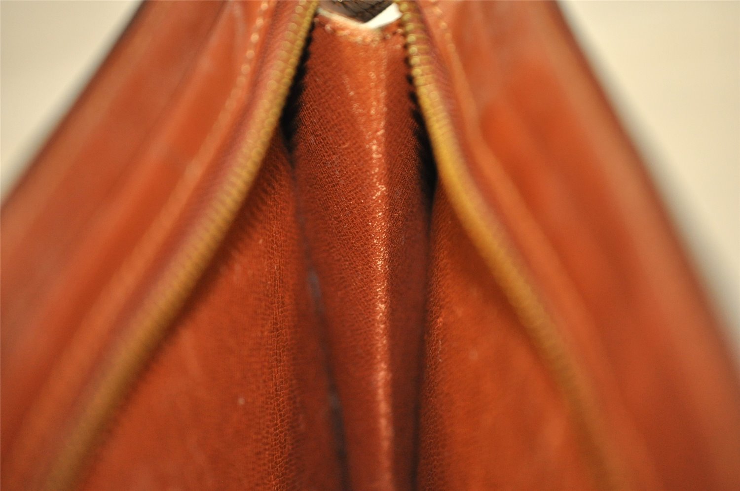 Authentic Louis Vuitton Monogram Pochette Homme Clutch Hand Bag M51795 LV 9721I