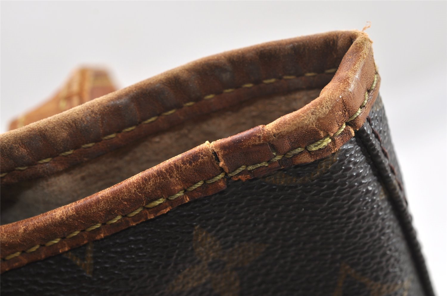 Authentic Louis Vuitton Monogram Bucket PM Shoulder Tote Bag M42238 Junk 9722I