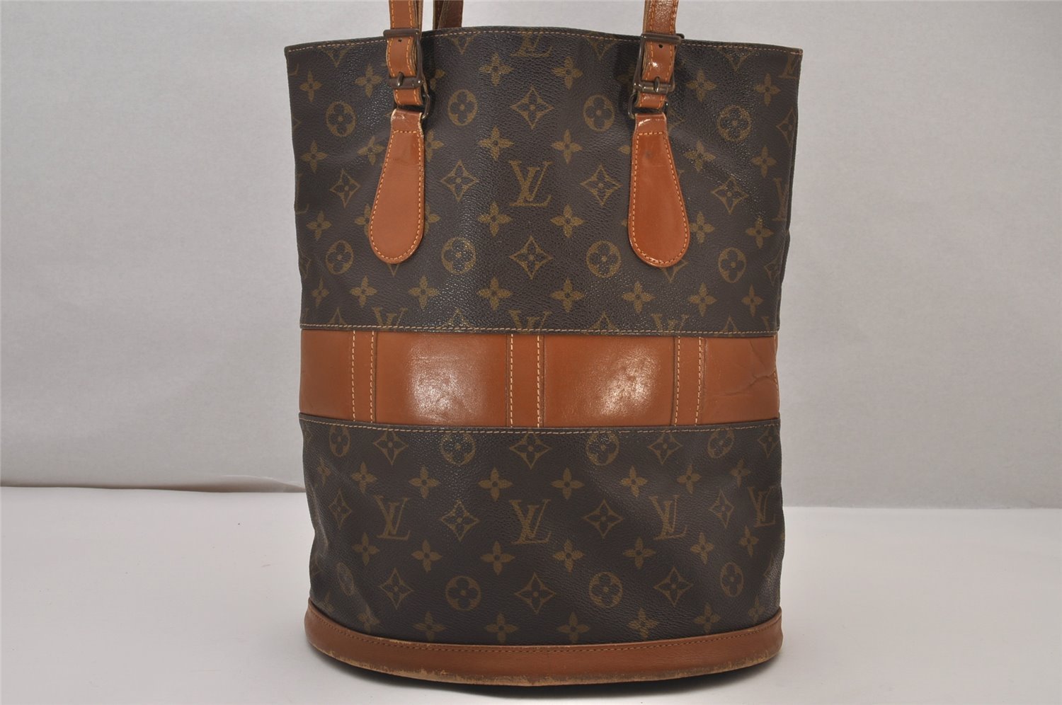 Authentic Louis Vuitton Monogram Bucket GM Shoulder Bag T42236 USA Model 9723I