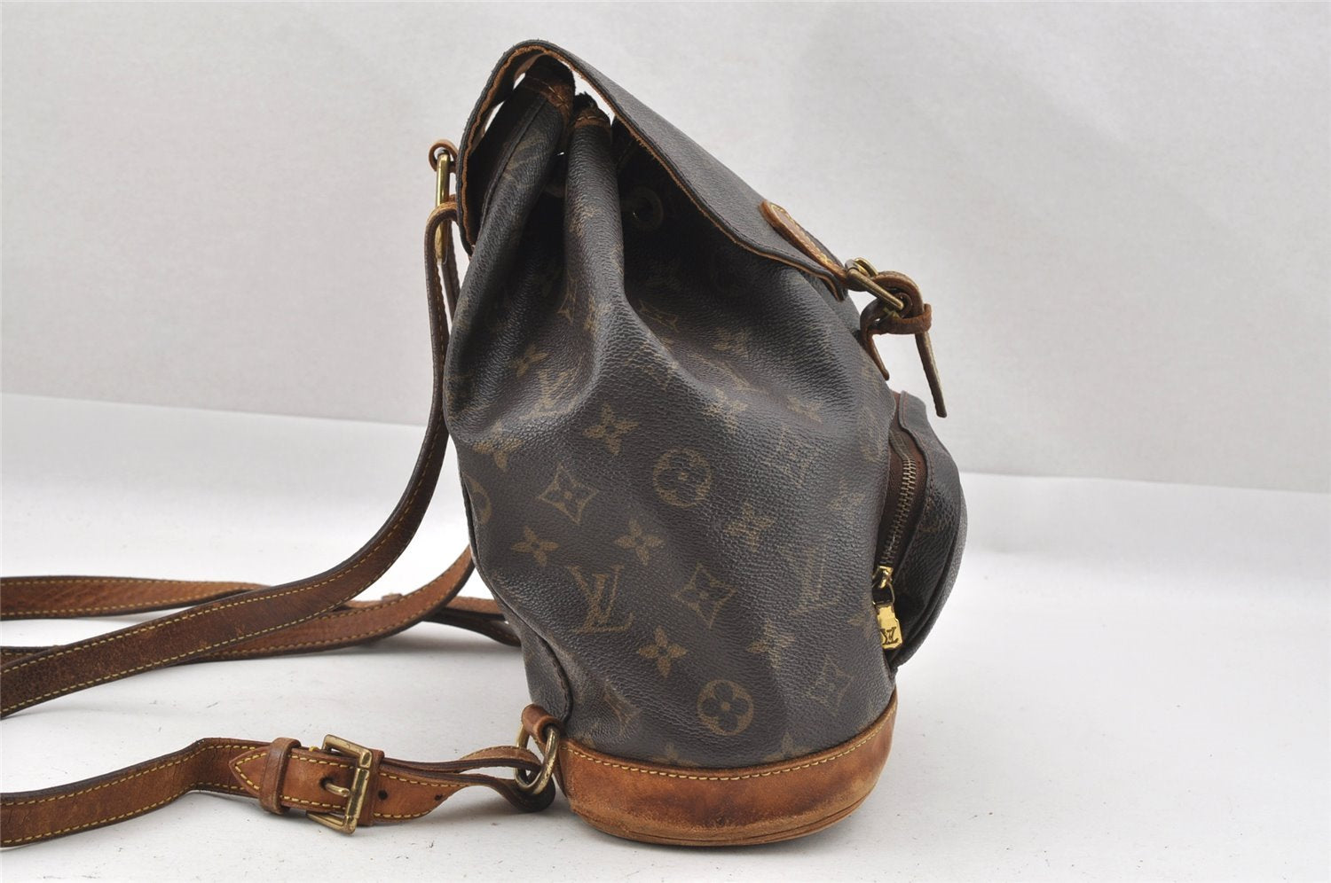Authentic Louis Vuitton Monogram Montsouris MM Backpack M51136 LV 9726I