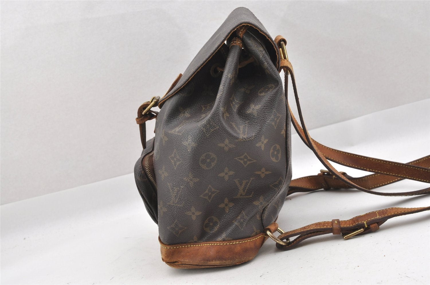 Authentic Louis Vuitton Monogram Montsouris MM Backpack M51136 LV 9726I