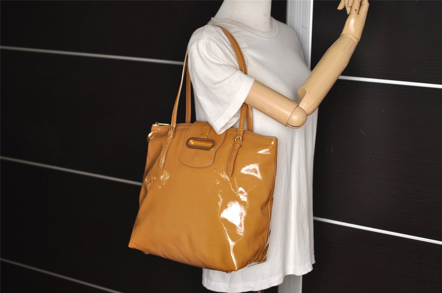 Authentic JIMMY CHOO Vintage Shoulder Tote Bag Enamel Yellow 9727J