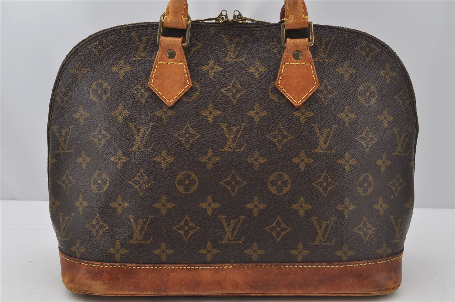 Authentic Louis Vuitton Monogram Alma Hand Bag Purse M51130 LV 9728I